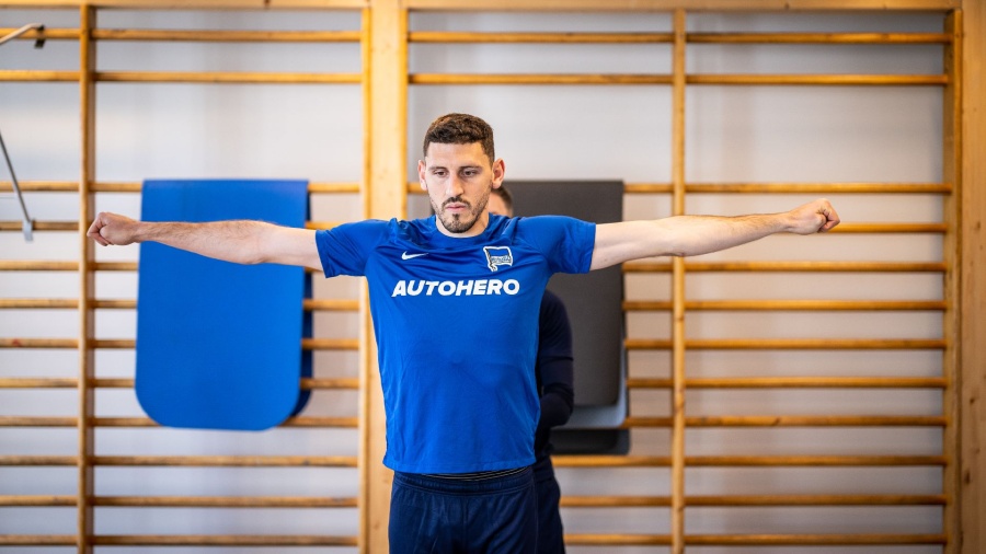 Agustín Rogel fue presentado en su nuevo club