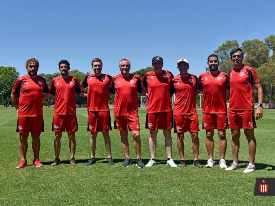 Un ex técnico de Estudiantes liquidó a un referente albirrojo