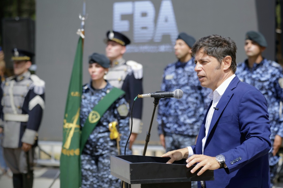 Kicillof sumó un polo logístico y escuadrón de caballería en Pinamar: ”Seguiremos trabajando por la seguridad sin chicanas”