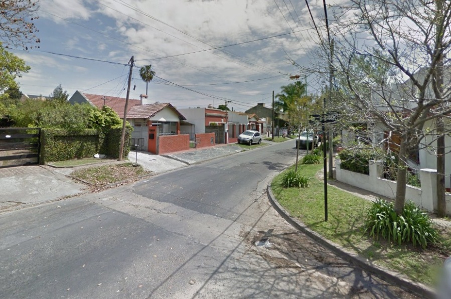 Maniataron a tres jóvenes para robarles en Gonnet