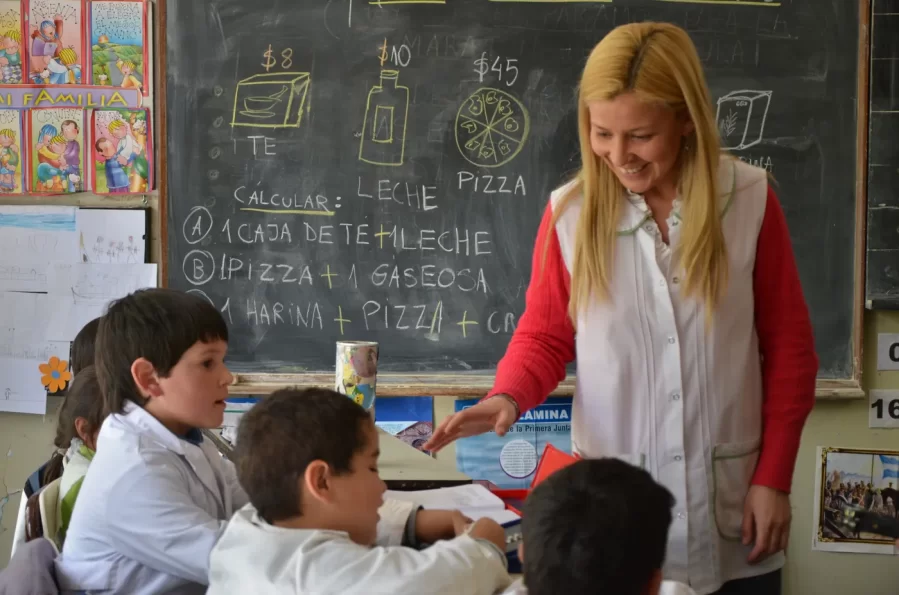 Un sector de los docentes rechazó la oferta y va al paro el martes en la Provincia