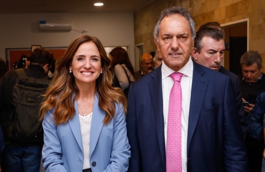 Tolosa Paz recorrió Municipios y valoró el plan de Daniel Scioli: ”Tiene un proyecto de país con una base sustancial”