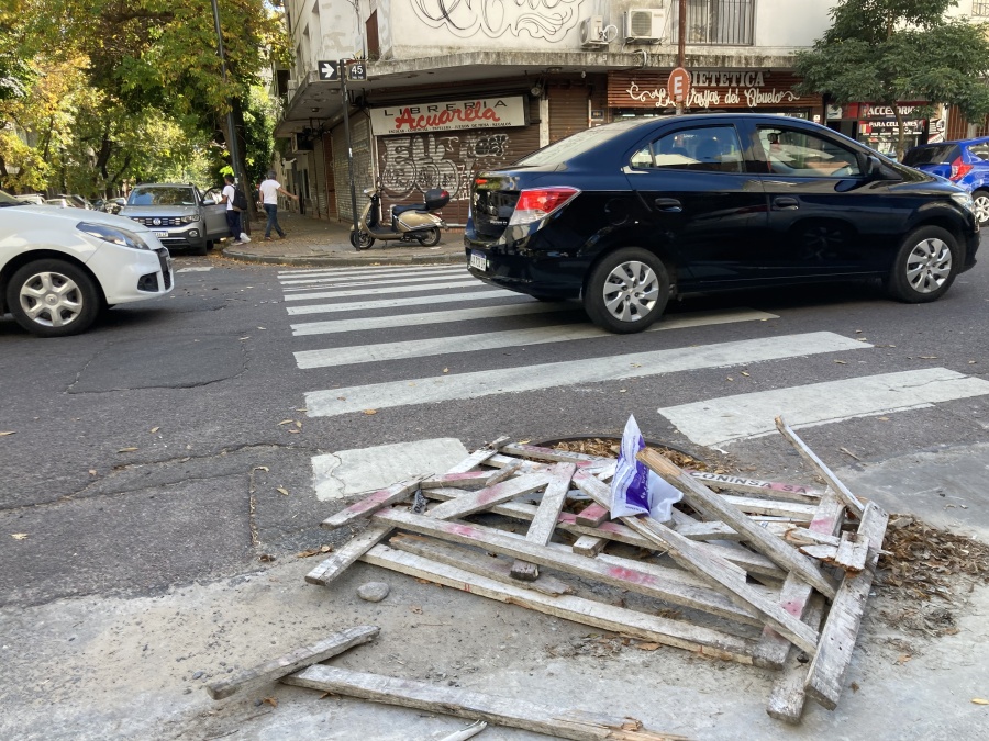 “Es la quinta vez que hago este reclamo”: Una vecina de La Plata ya no sabe “qué más hacer para ser escuchada”