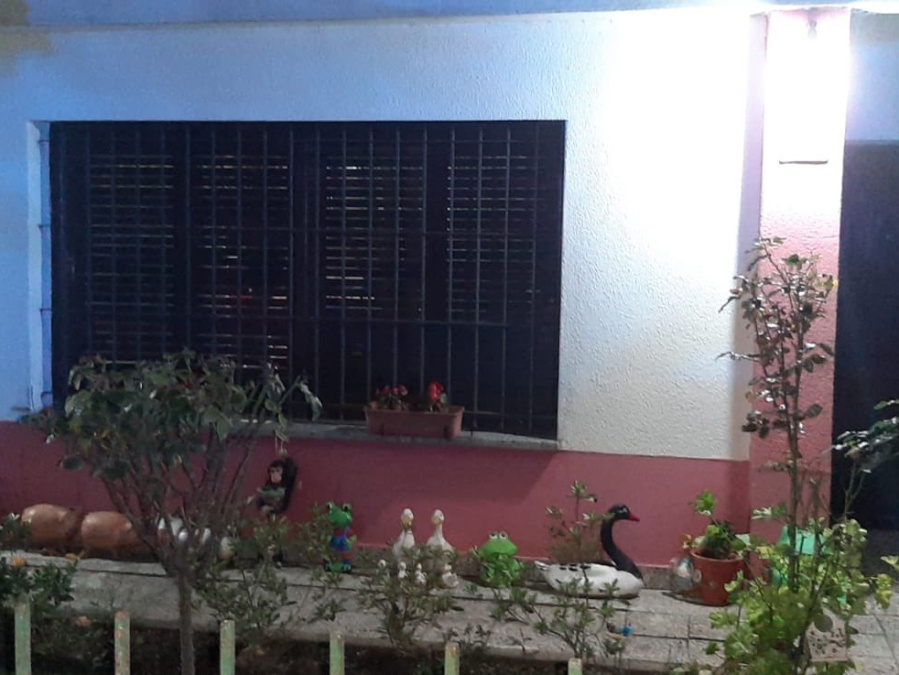 Maltratos y brotes psicóticos: la trama detrás del adolescente que asesinó a su padrastro en La Plata