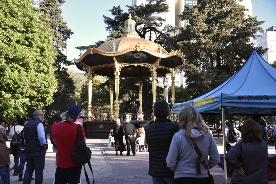 Shows en vivo, danza contemporánea y tango: las propuestas que se podrán disfrutar el fin de semana en Plaza San Martín