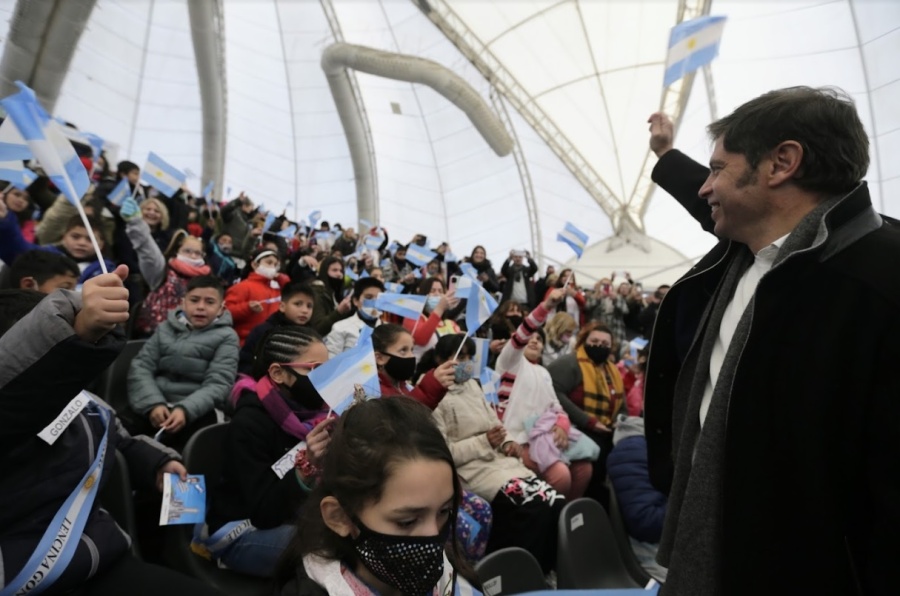 Axel Kicillof: ”Belgrano creía como nosotros que la escuela tenía que ser pública, gratuita y para todos y todas”