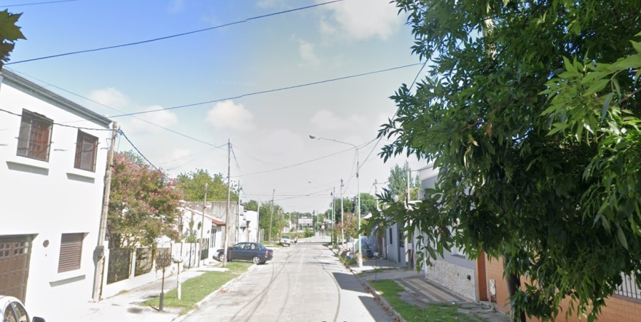 Conmoción en Ensenada: Hallan muerto a un hombre en la entrada de su casa