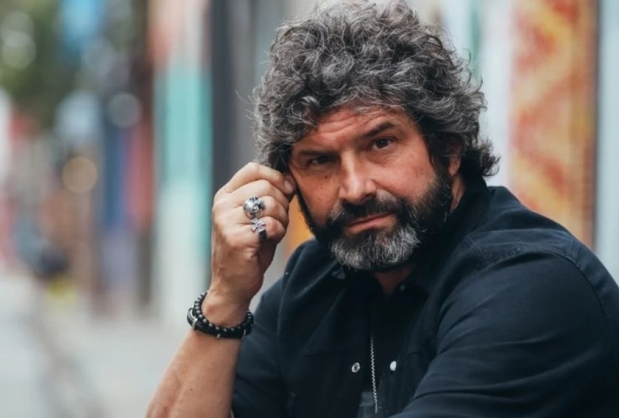 A días de cumplir 55 años Iván Noble decidió hacerle caso a su hijo y ”marcar” su piel por primera vez: ”Papá por qué no...”