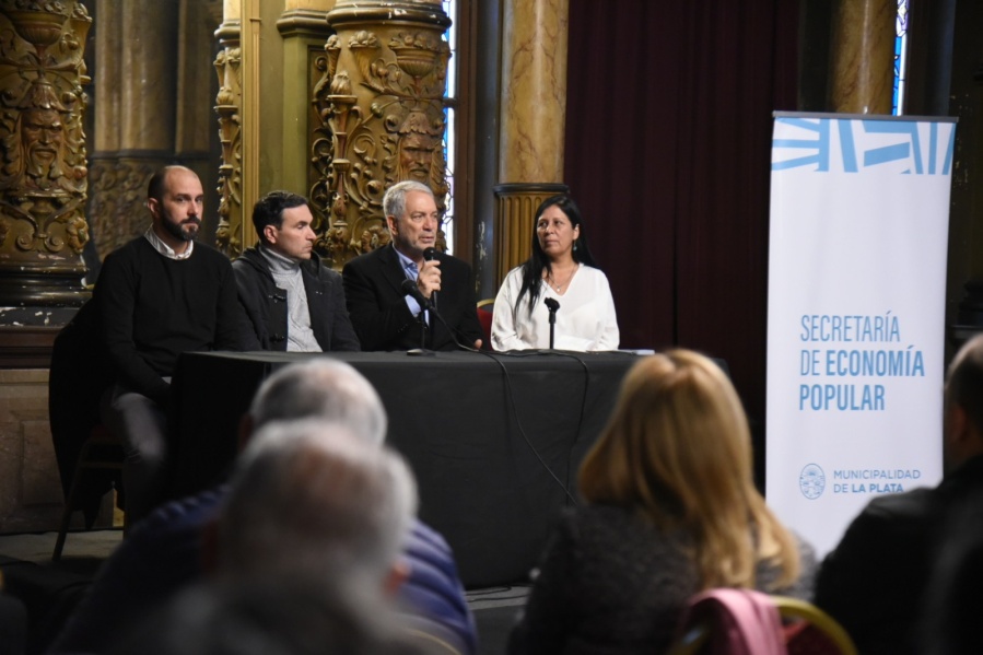 Alak puso en marcha las capacitaciones para ofrecer herramientas legales y de gestión a las cooperativas