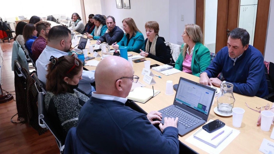 Los docentes aprobaron oficialmente la oferta salarial de la Provincia por ”amplísima mayoría”