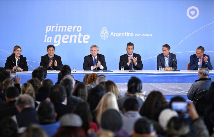 Kicillof: ”Hay un plan de obras que cuenta con Nación, Provincia y los municipios; ahí está la fortaleza y la integración”