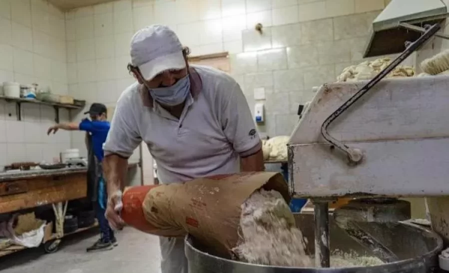 El Gobierno creó el Fondo Estabilizador del Trigo Argentino, para bajar el precio a la harina