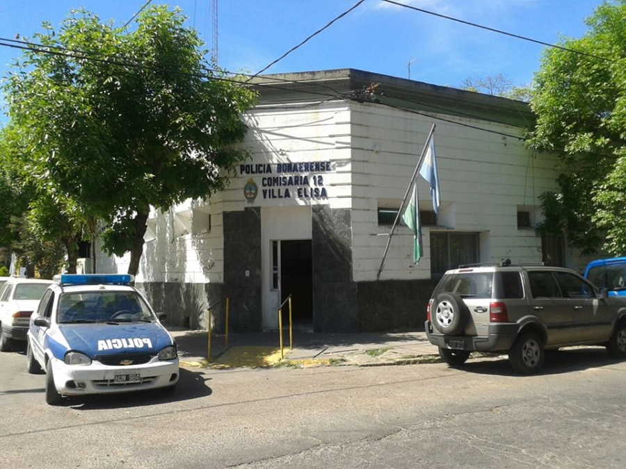 Tres jóvenes fueron detenidos por destrozar un local e intentar escapar de la policía en Villa Elisa