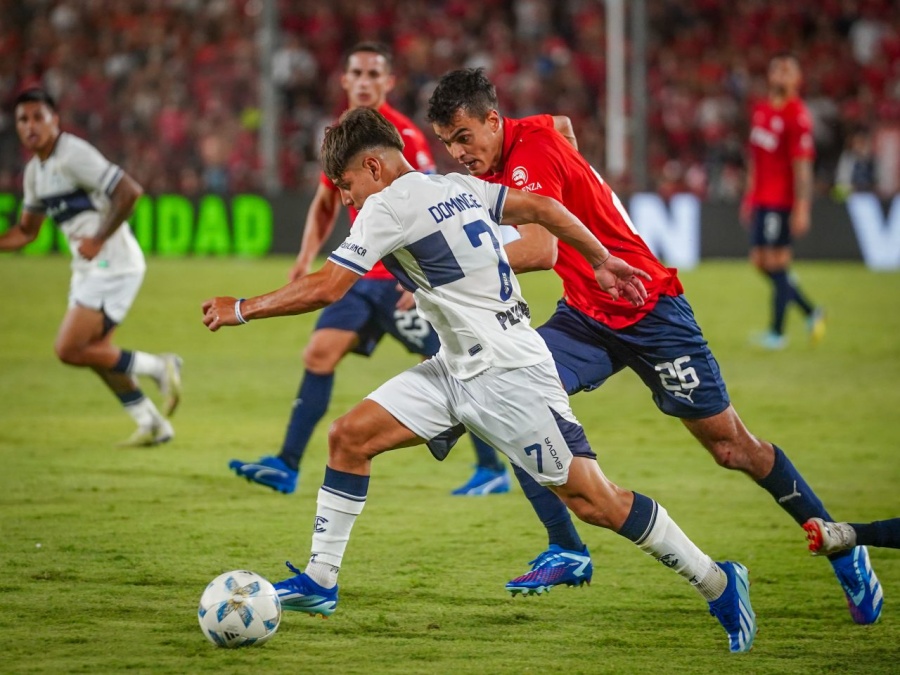 El impensado pedido que apareció en plena negociación por Benjamín Domínguez