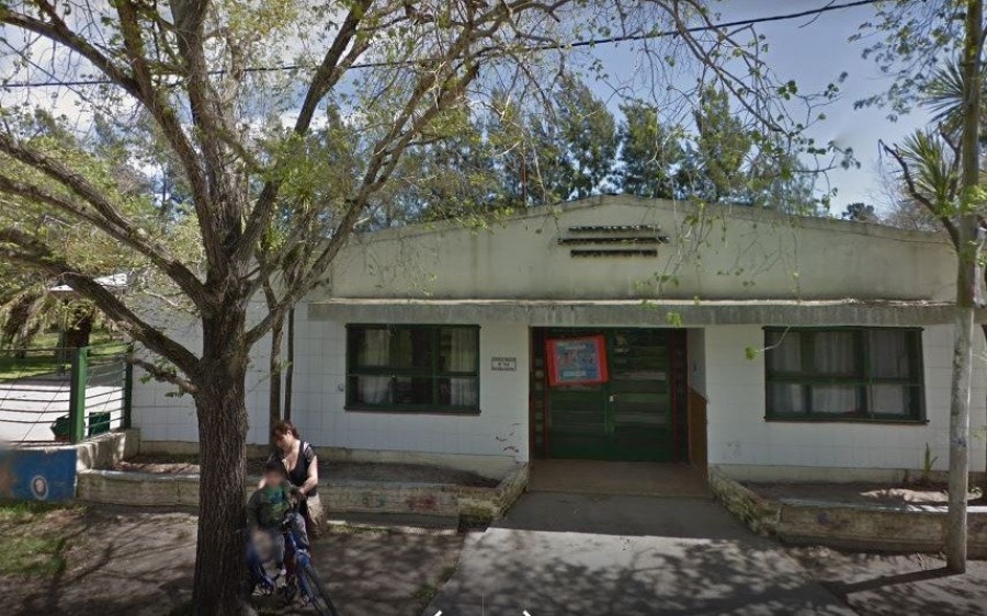 Destrozaron dos establecimientos educativos en La Plata: se robaron hasta los inodoros y por el momento no hay detenidos