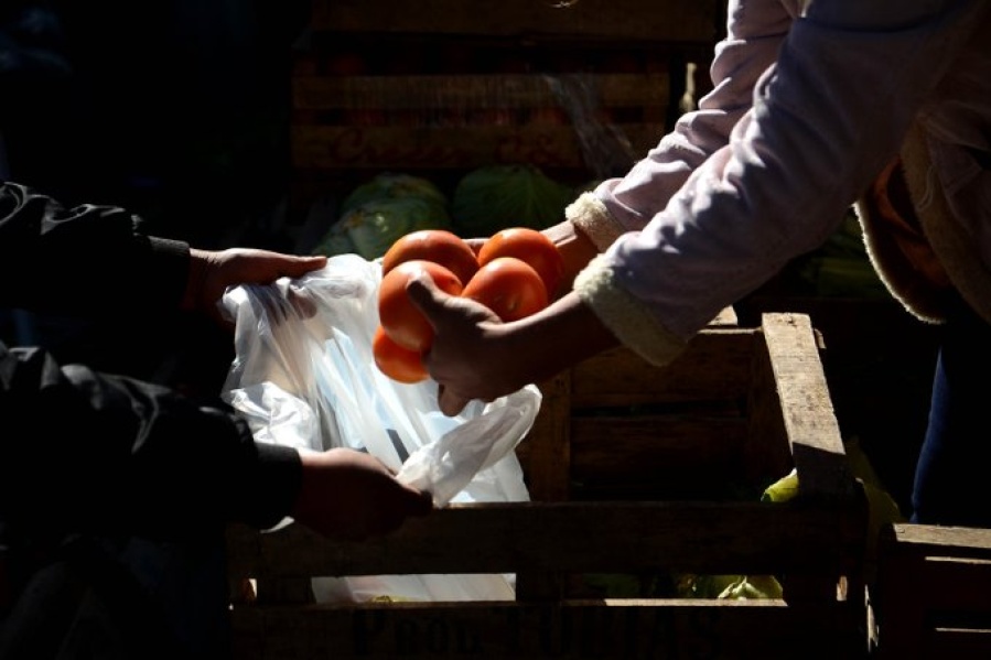 Verduras y carnes empujaron el precio de la canasta alimentaria platense en julio