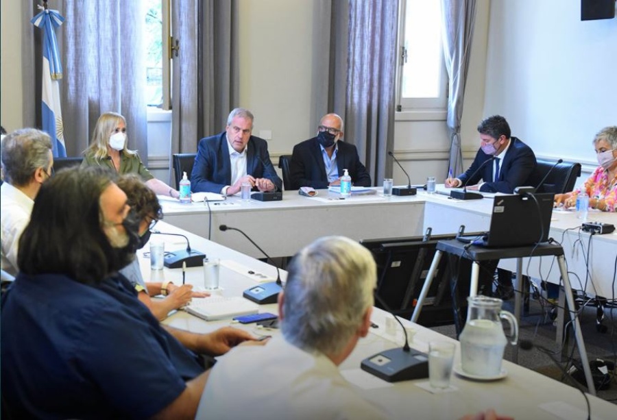 La paritaria nacional docente cerró con un acuerdo por un aumento total del 45,5%: se distribuirá en cuatro tramos