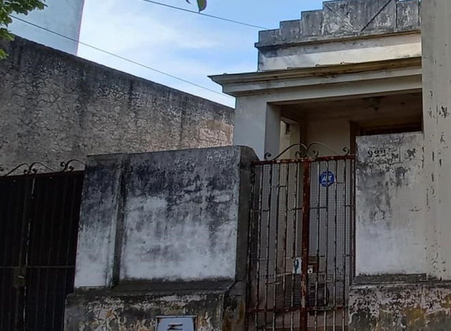 Están por demoler una vieja casona platense y los vecinos se lamentaron y encendieron nuevamente la polémica: ”Me entristece”