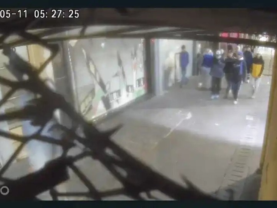 La banda de El Bajo volvió a golpear en pleno centro y atemorizan a los vecinos de La Plata