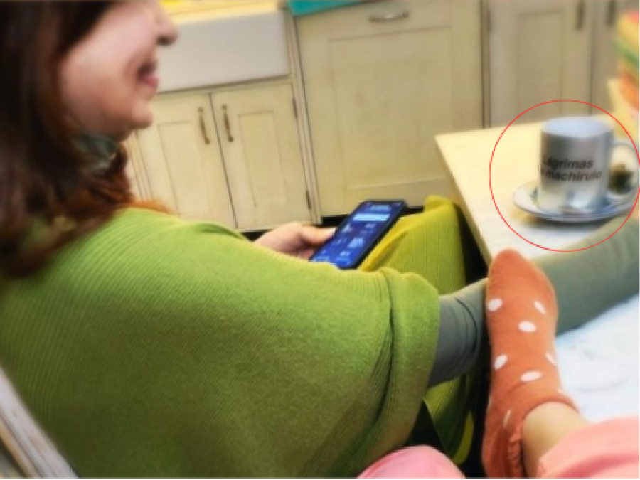 El revuelo por la taza de Cristina hizo que le cancelaran la cuenta a la emprendedora y Florencia Kirchner salió a bancarla