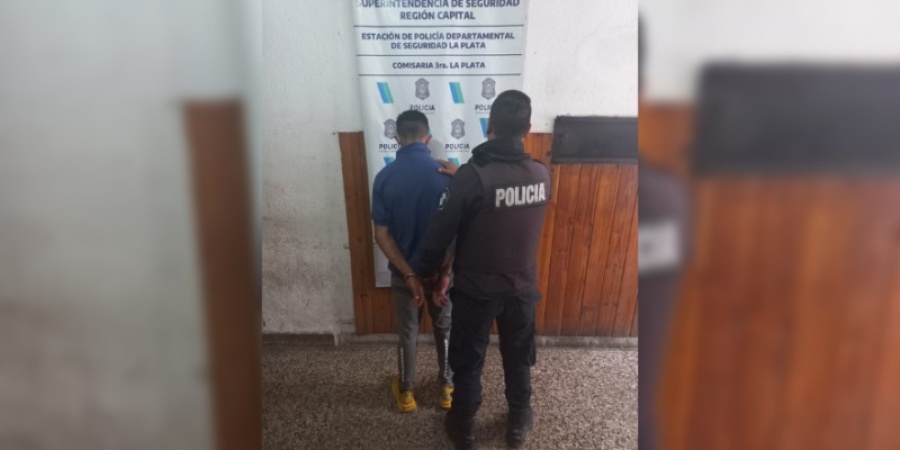 Robó una moto el Los Hornos y fue atrapado luego de una persecución