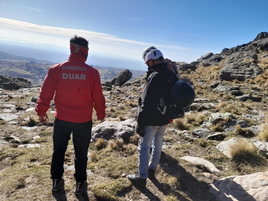 Conmovedor rescate de alumnos de Rosario y Mar del Plata en el Cerro Champaqui en Córdoba