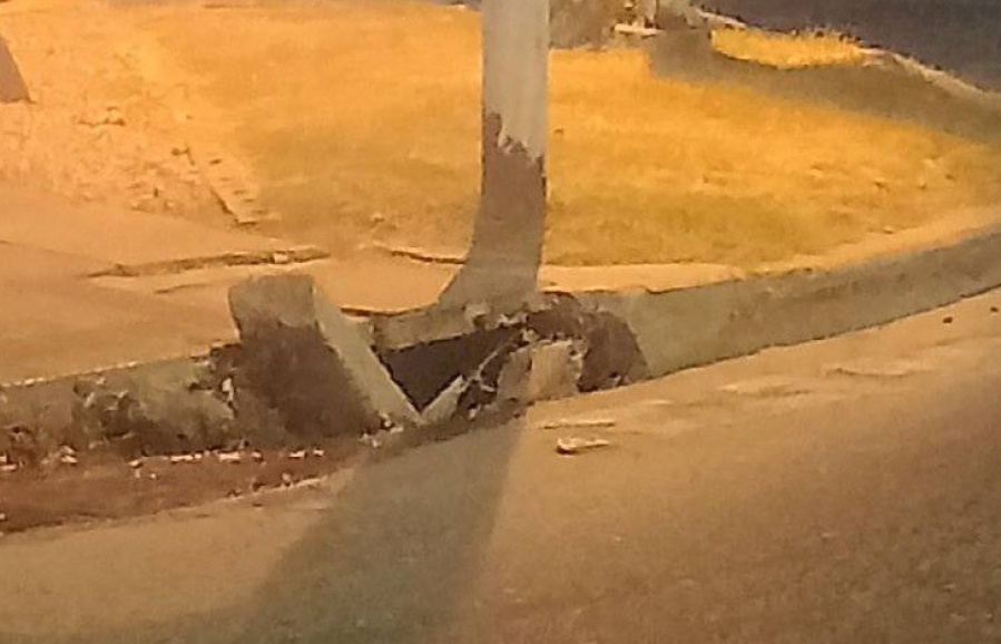 Vecinos reclamaron por una boca de tormenta en mal estado en la esquina de 122 y 66