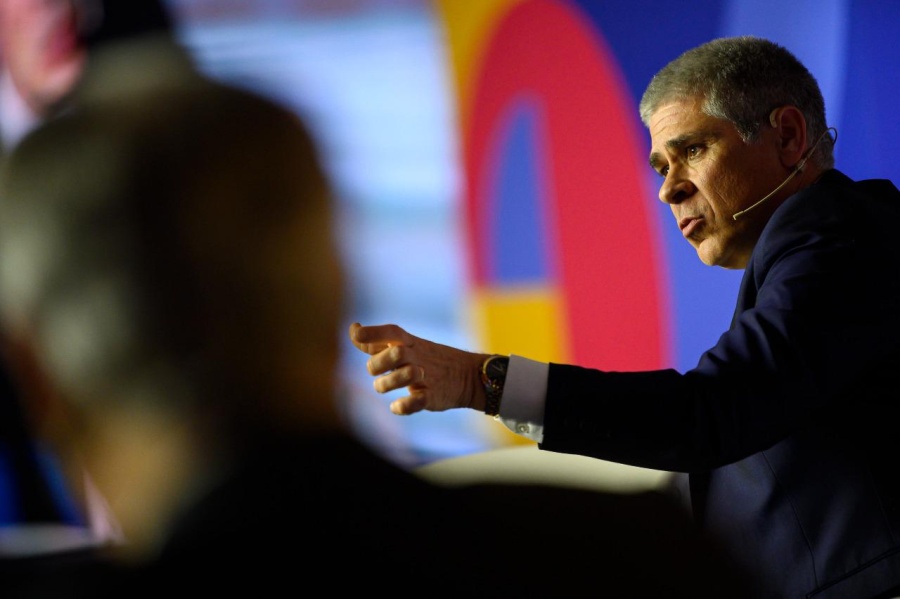 Junto a Marcos Bulgheroni, CEO de PAE, el presidente de YPF, Pablo González, participó en la Conferencia Anual de la UIA