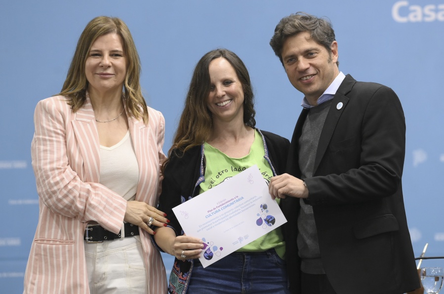 Kicillof entregó financiamiento para proyectos de cultura comunitaria: ”Es trabajar para llegar a quienes lo necesitan”