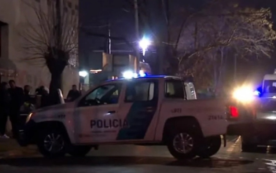 Discutió con su pareja, esperó a estar solo con su hijo discapacitado y lo mató de dos disparos