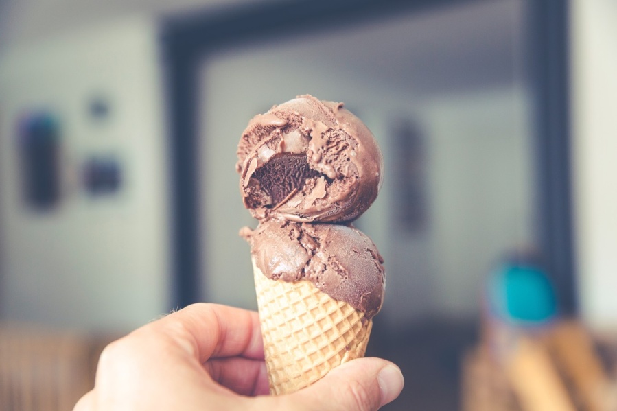 Se calentaron los clientes de un restaurante por un polémico postre ”helado” y la queja recorrió todo el mundo
