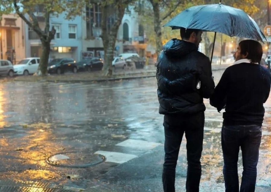 El Municipio estableció el alerta amarilla por precipitaciones fuertes en La Plata: activaron protocolo de prevención