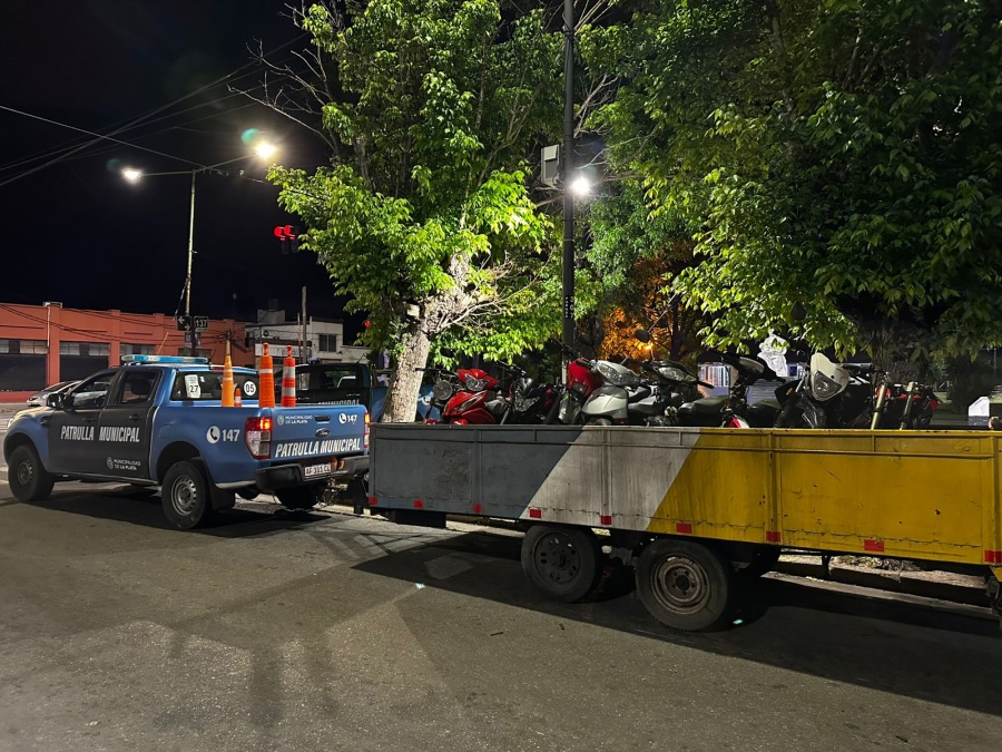 Desplegaron un fuerte operativo en cuatro puntos estratégicos de La Plata y sacaron de circulación 37 motos ilegales