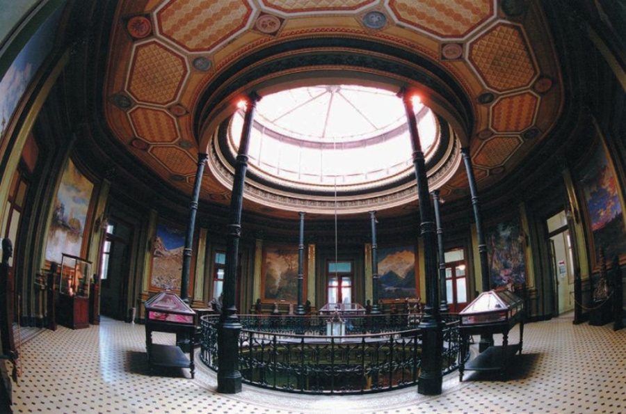 “Todas las noches buscan su libertad”: en La Plata, fantasmas atemorizan a los trabajadores del museo de Ciencias Naturales