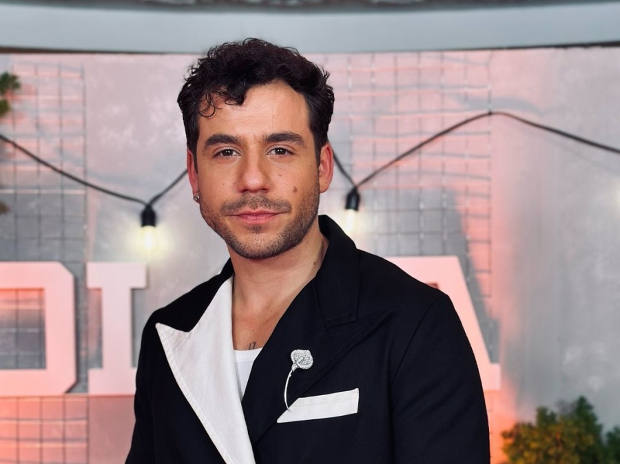 Fer Dente presentó a su novio con una picante postal desde Uruguay