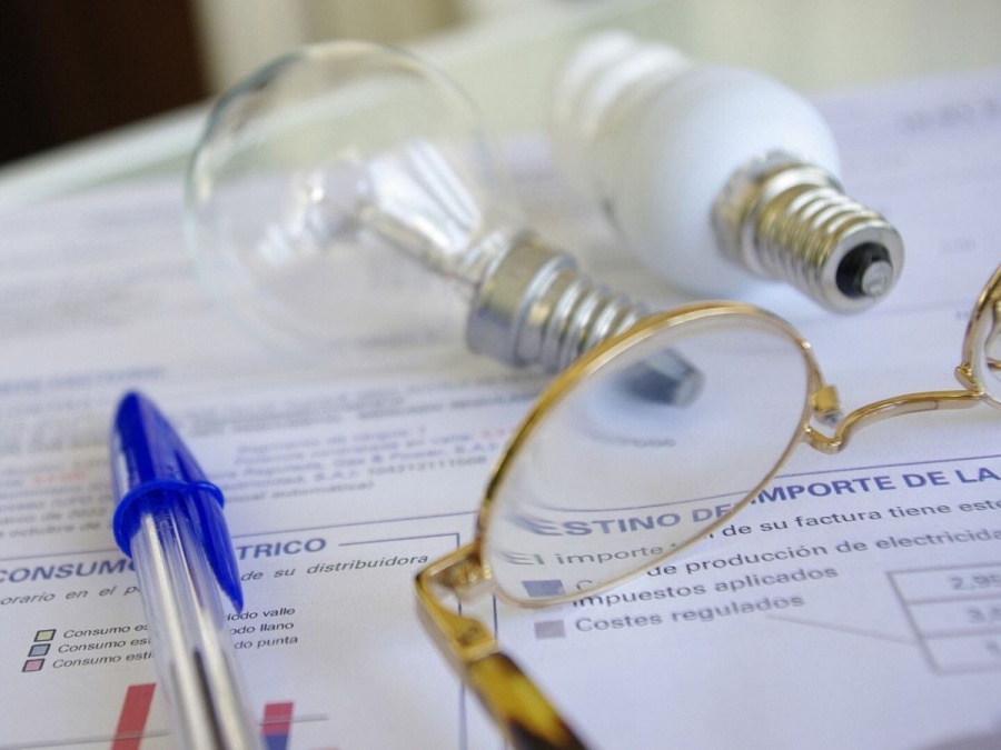 El Gobierno autorizó la suba del 150% en la tarifa de luz y habrá actualizaciones mensuales desde abril