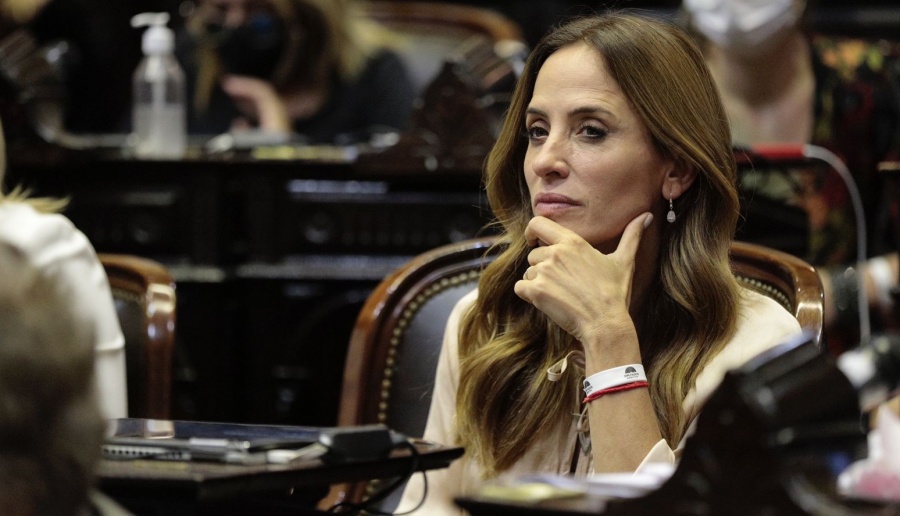 Victoria Tolosa Paz apuntó contra Milei por el despido de dos mil trabajadores: “Otro capítulo de una perversidad sin límite”