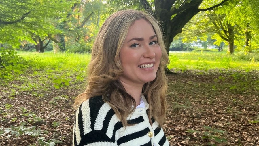 Le ofrecieron una habitación ”con vista al mar”, la alquiló a ”una ganga” y se llevó la peor sorpresa cuando la vio