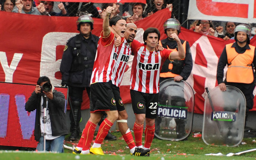 De la frase de Domínguez al recuerdo: Es uno de los máximos goleadores en Libertadores, juega en el ascenso y evocó a Sabella