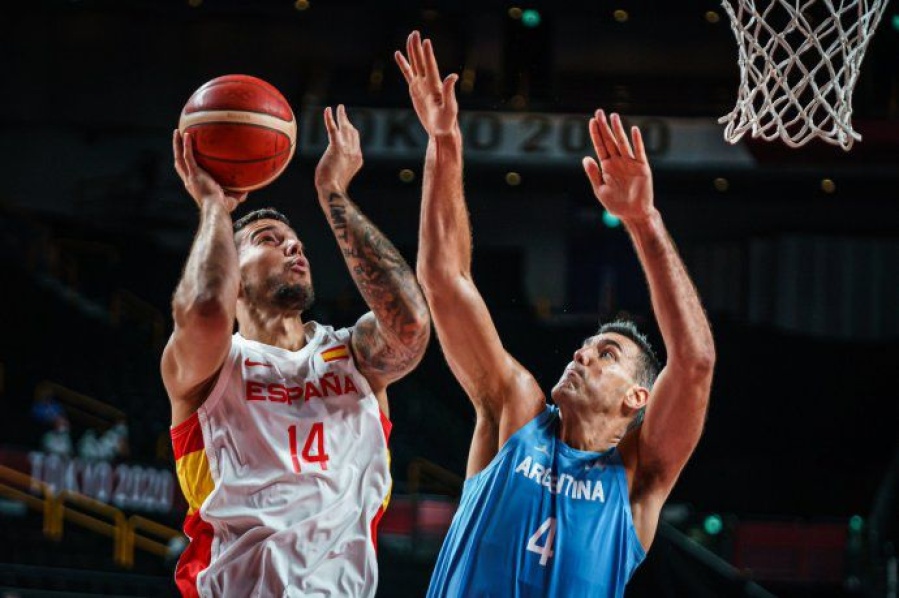 Argentina perdió con España y se complica la clasificación