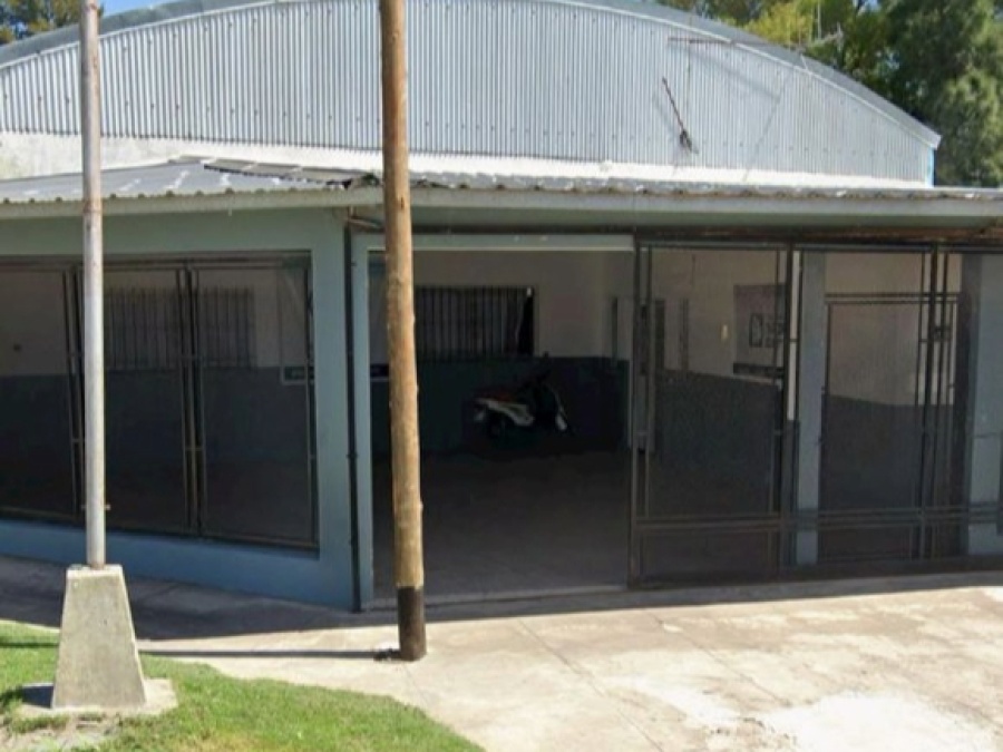 La inseguridad golpeó otra escuela en Berisso: Destrozos en seis aulas de la Primaria N° 4