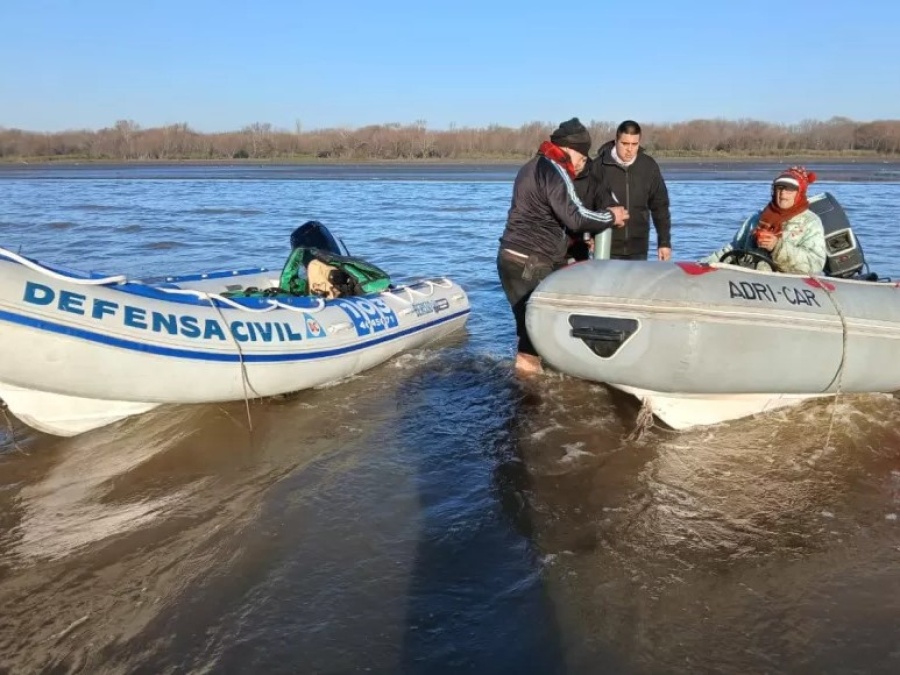 Dos pescadores quedaron perdidos en el Río de La Plata y fueron hallados sanos y salvos
