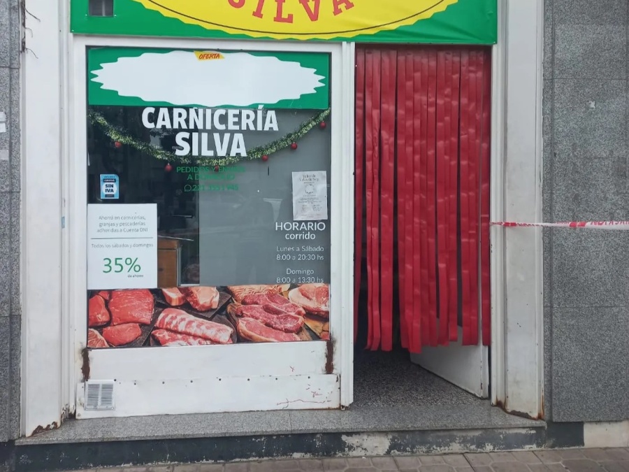 Conmoción tras la muerte de un empleado en una carnicería de La Plata: estaba tendido en el suelo y con un disparo