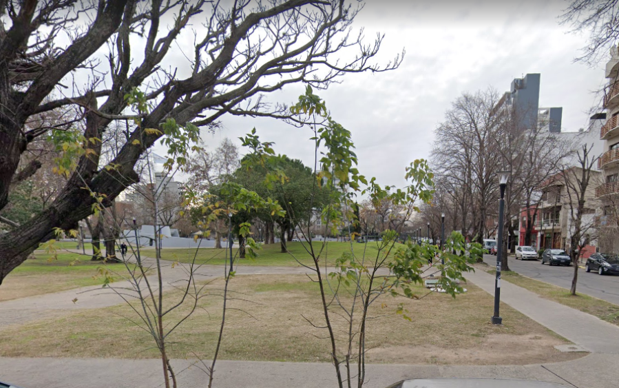 Vecinos piden que se ilumine la Plaza Belgrano