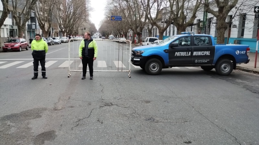 Curioso: En medio de un clima caliente y a días del clásico, Estudiantes y un equipo de Gimnasia jugarán casi a la misma hora