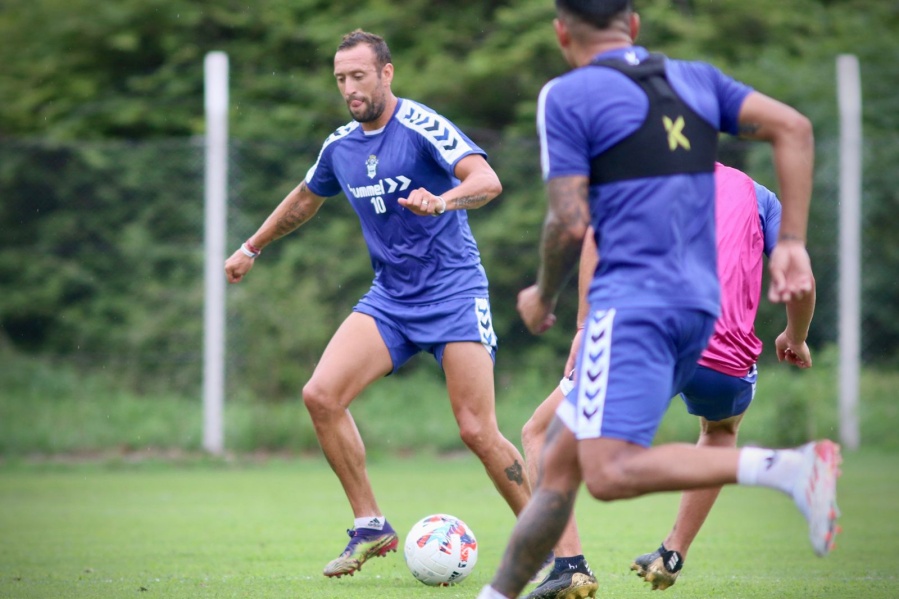 Gimnasia hizo fútbol, Gorosito sorprendió con el XI y dejó certezas para el debut ante Racing.