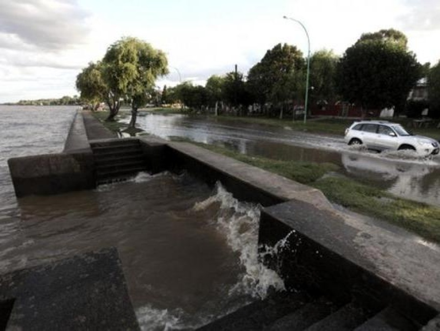 Renovaron el alerta por la crecida del Río de La Plata y ahora podría superar los tres metros de altura