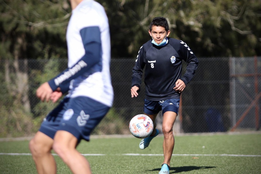 ¿Asoma el debut del Pulga Rodriguez en el Lobo?