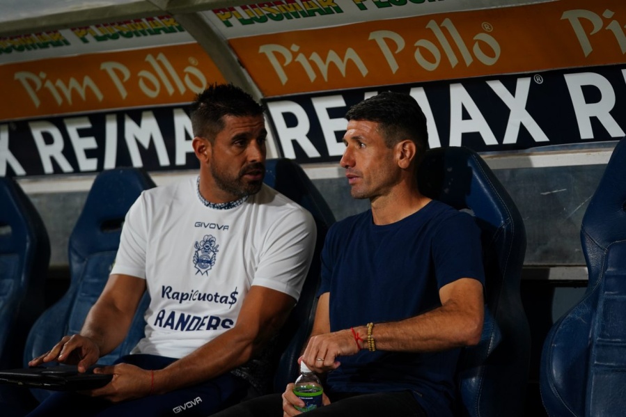 El dilema de ”Chirola”: ¿Qué formación pondrá Gimnasia ante River?