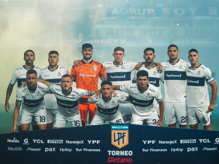 ¿Cuál es la estrategia que manejan en el Lobo para seguir incorporando futbolistas?